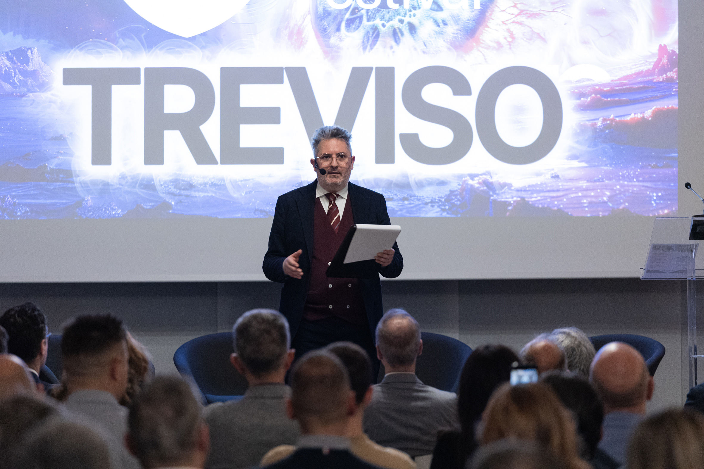 Gabriele Gobbo presentatore evento