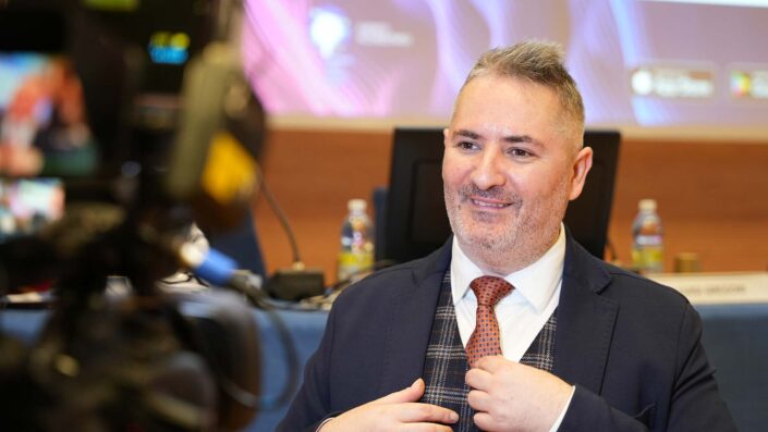 Gabriele Gobbo durante un'intervista tv