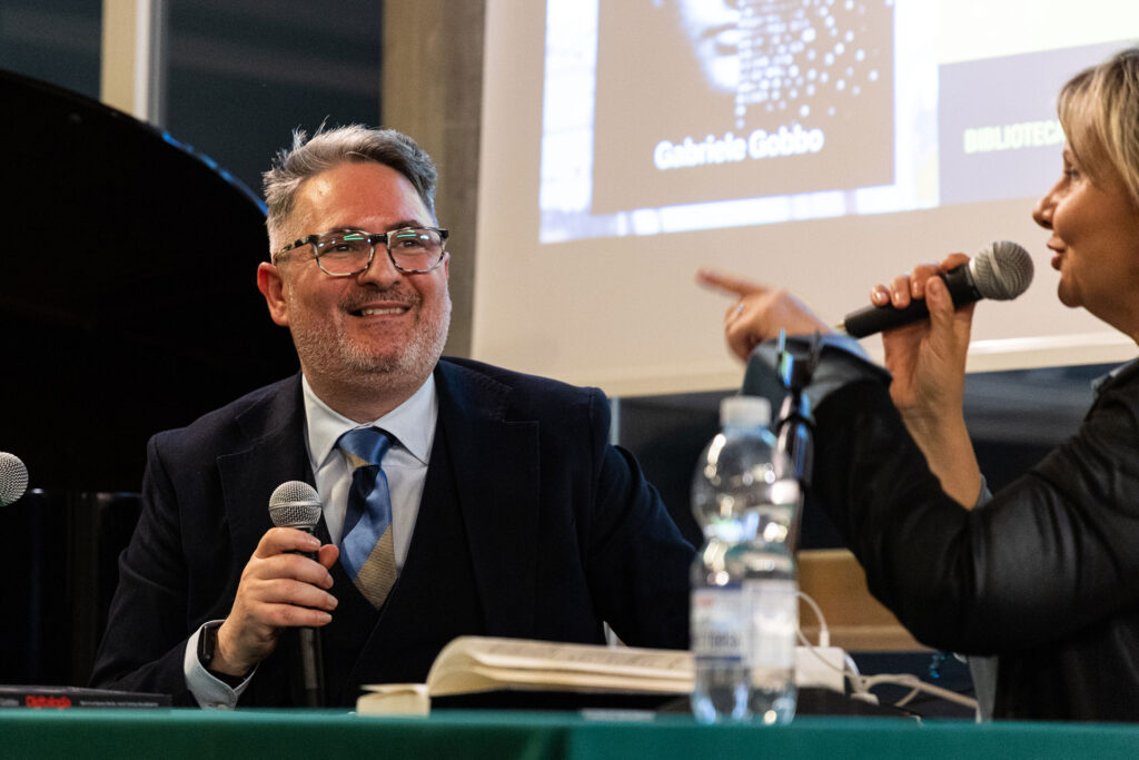 Il Caffè Letterario Codroipese mi ha invitato a presentare Digitalogia - Gabriele Gobbo